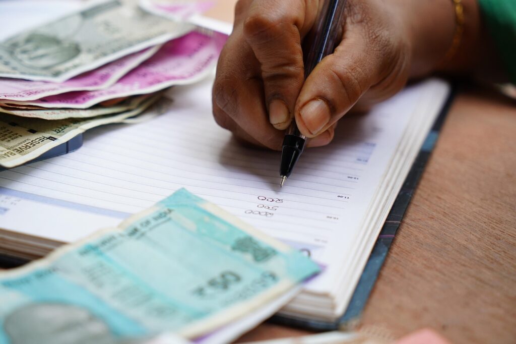 個人事業主がコロナ禍での借金を整理するためのステップは？