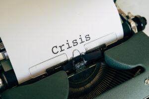 自己破産回避できる条件は収入どれくらい？
