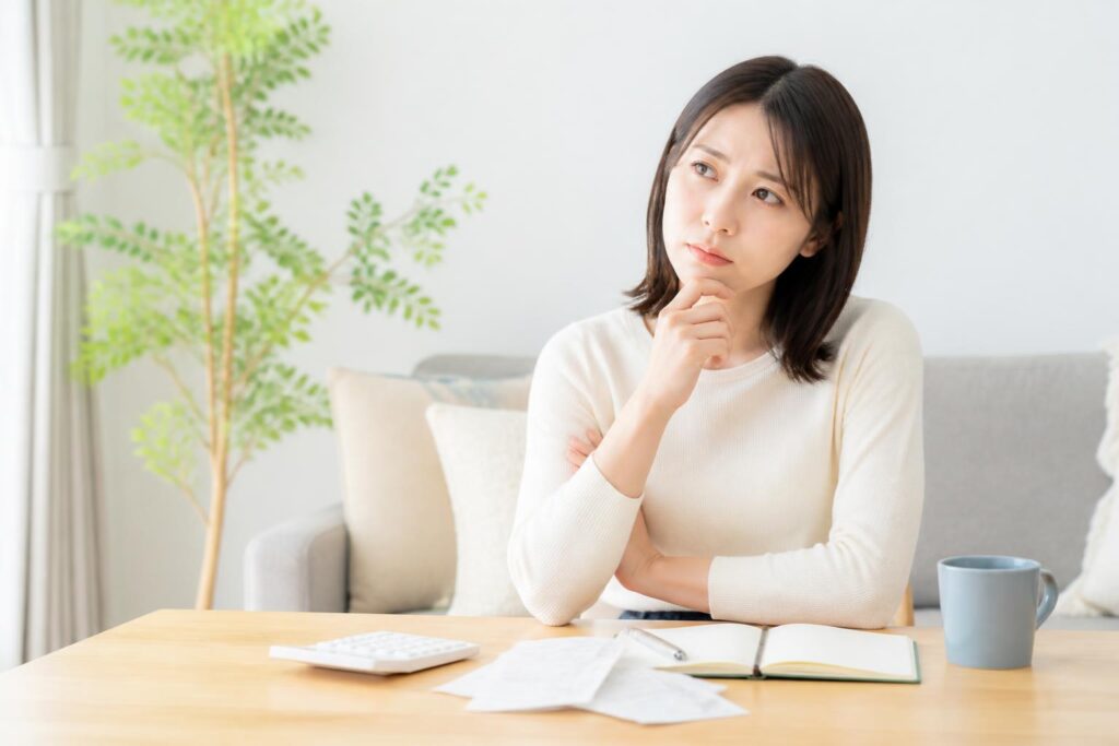 任意整理の途中で解約できる可能性はある?